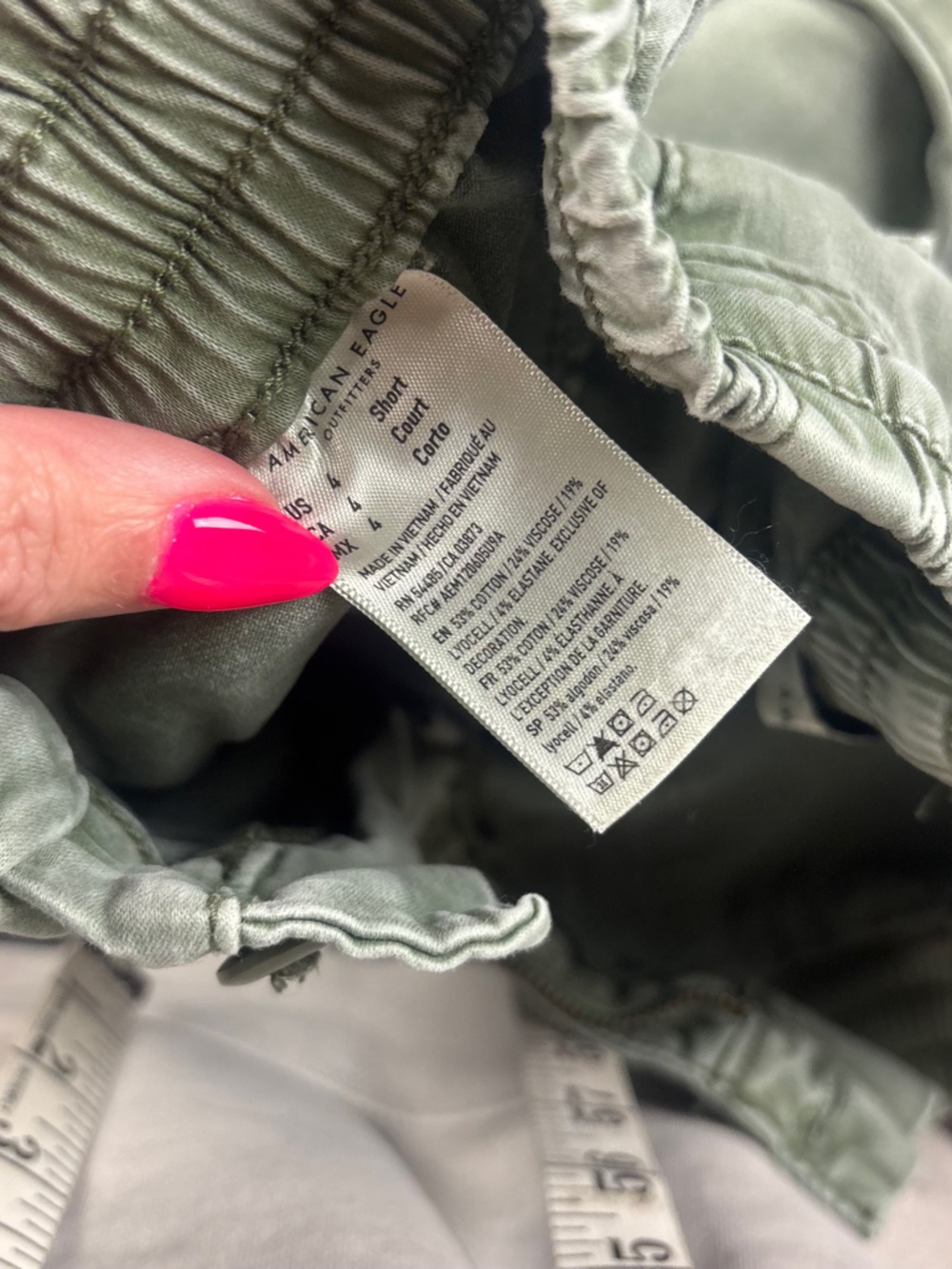 American Eagle women’s Green Next Level Stretch Joggers Size: 4 Short - Picture 7 of 7
